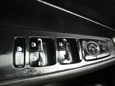 Used 2022 Hyundai Santa Fe SEL FWD image 33