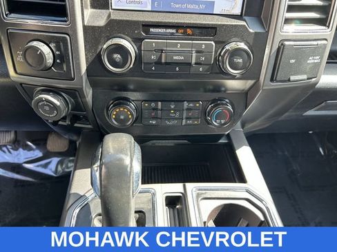 Used 2019 Ford F150 XLT w/ Equipment Group 302A Luxury AWD/4WD image 18