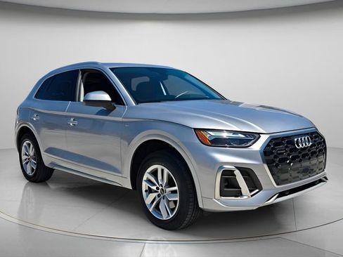 Used 2023 Audi Q5 2.0T Premium w/ Convenience Package AWD/4WD image 6