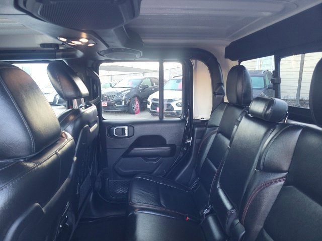 Used 2022 Jeep Gladiator Rubicon w/ Trailer Tow Package AWD/4WD image 16