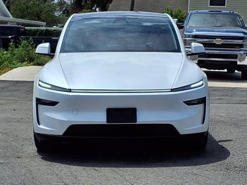 Used 2026 Tesla Model Y Long Range AWD/4WD image 2