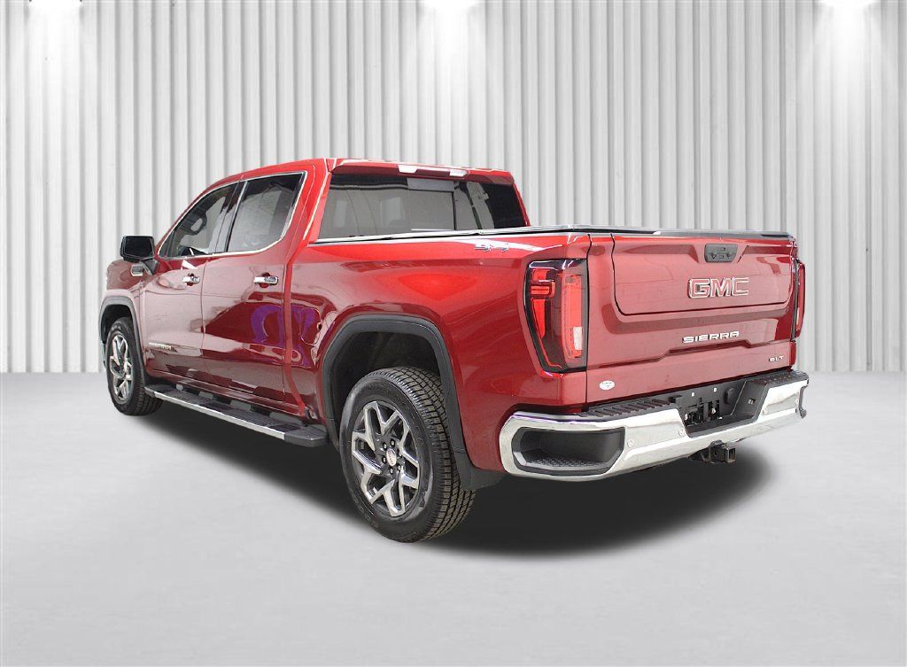 Used 2024 GMC Sierra 1500 SLT w/ SLT Premium Plus Package AWD/4WD image 5