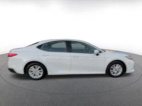 Used 2025 Toyota Camry LE image 16