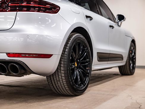 Used 2017 Porsche Macan GTS image 29