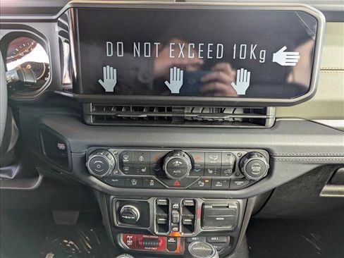 New 2026 Jeep Gladiator Mojave image 11