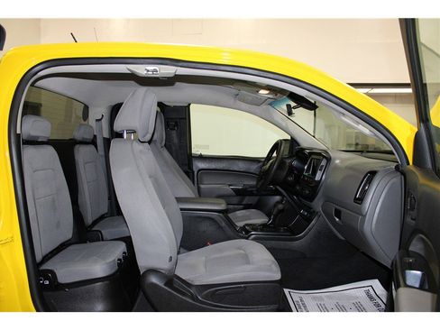 Used 2020 GMC Canyon W/T w/ Convenience Package image 20