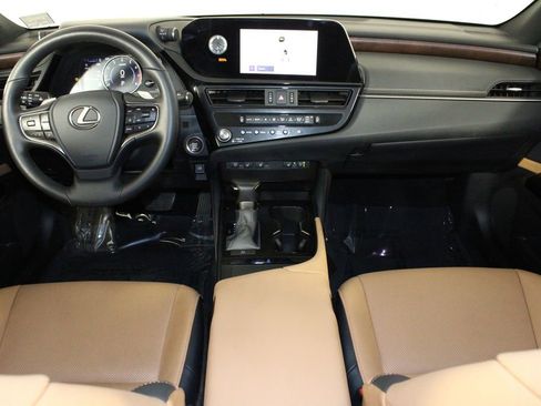Used 2024 Lexus ES 350 w/ Premium Package image 29