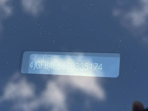 Used 2025 Mercedes-Benz GLE 350 4MATIC image 35