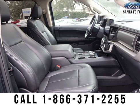 Used 2024 Ford Expedition XLT image 31