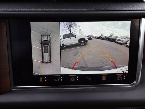 Certified 2023 GMC Yukon Denali Ultimate AWD/4WD image 30