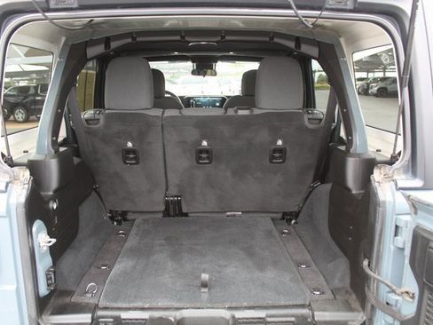 Used 2024 Jeep Wrangler Sport S image 5