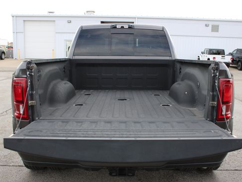 Used 2025 RAM 3500 Laramie w/ Night Edition AWD/4WD image 15