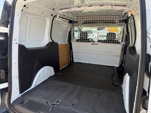 Used 2017 Ford Transit Connect XL FWD image 16
