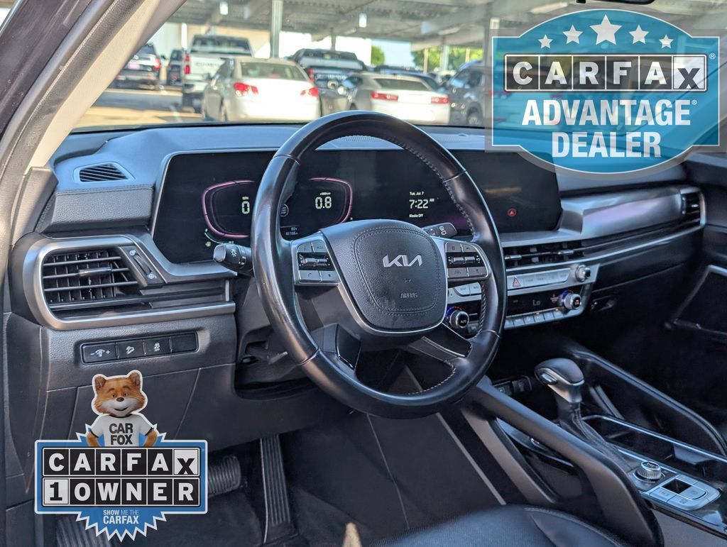 Used 2023 Kia Telluride LX AWD/4WD image 4