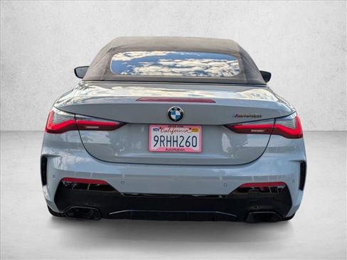 Used 2022 BMW M440i Convertible image 6