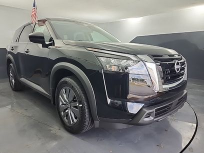 New 2025 Nissan Pathfinder S