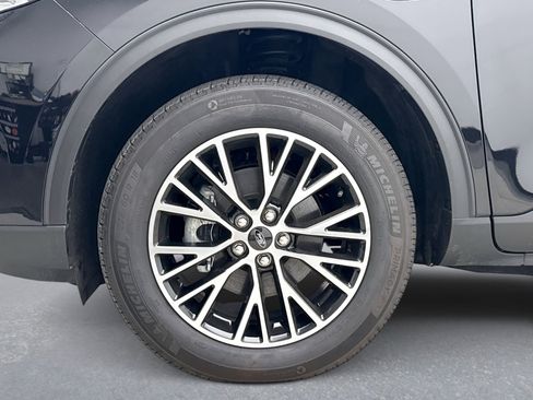 Used 2024 Ford Escape SE image 12