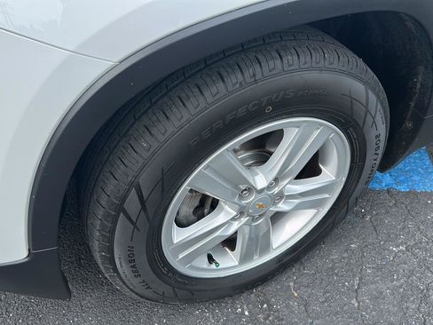 Used 2021 Chevrolet Trax LS w/ Tint and Cruise Package FWD image 3