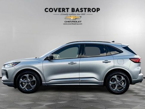 Used 2023 Ford Escape ST-Line FWD image 2