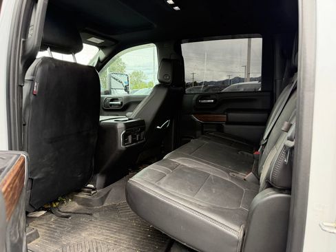 Used 2021 Chevrolet Silverado 3500 High Country w/ Z71 Off-Road Package AWD/4WD image 3