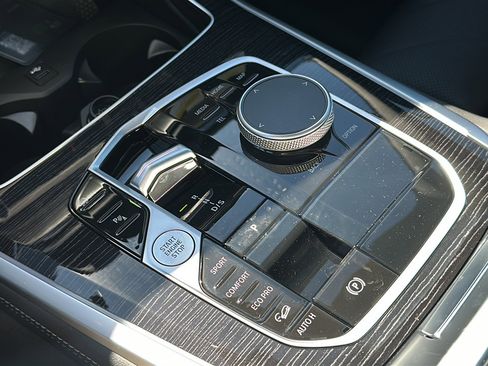 New 2026 BMW X5 xDrive40i w/ M Sport Package image 26