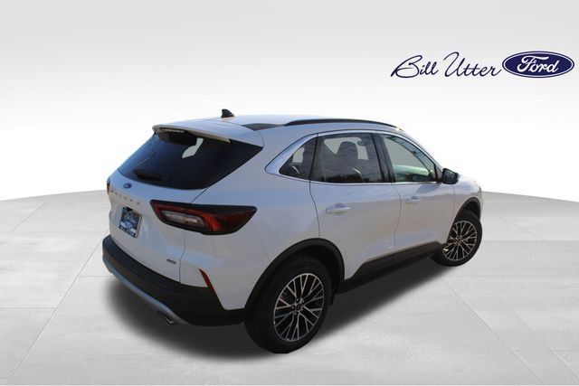 New 2025 Ford Escape SE FWD image 3