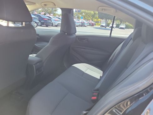 Used 2022 Toyota Corolla LE FWD image 18