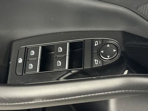 Certified 2025 MAZDA MAZDA3 s Sport image 19