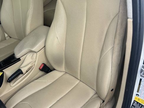 Used 2015 BMW 328i xDrive Sedan AWD/4WD image 8
