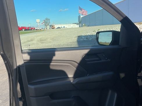 New 2026 Chevrolet Colorado W/T image 11