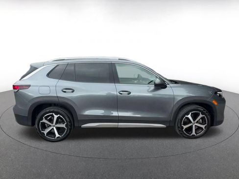 Used 2026 Volkswagen Tiguan SE AWD/4WD image 13