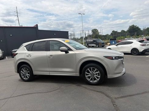 Used 2025 MAZDA CX-5 AWD 2.5 S w/ Select Package image 3