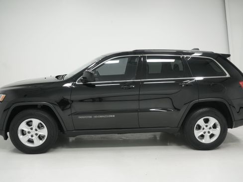 Used 2017 Jeep Grand Cherokee Laredo image 7