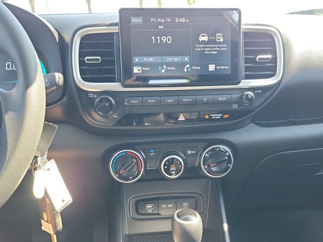 Certified 2026 Hyundai Venue SE FWD image 13
