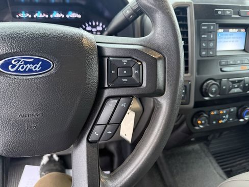 Used 2022 Ford F250 XL w/ Power Equipment Group image 31