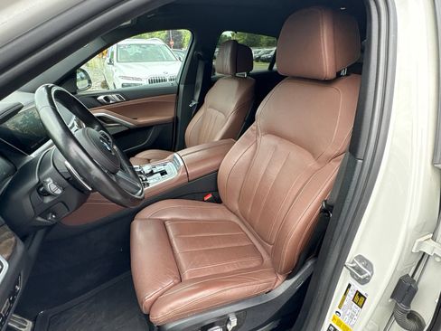 Used 2022 BMW X6 M50i w/ Executive Package AWD/4WD image 13