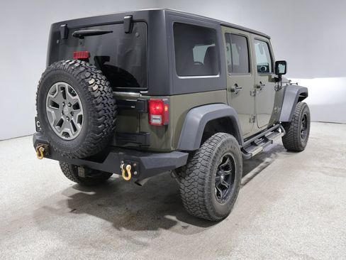 Used 2015 Jeep Wrangler Unlimited Rubicon w/ Max Tow Package AWD/4WD image 2