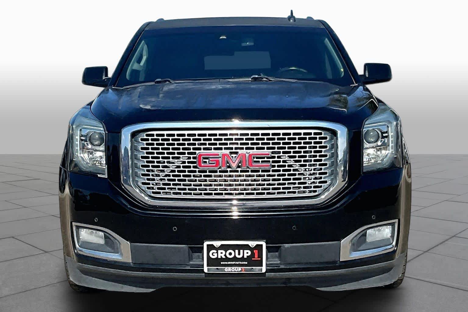 Used 2016 GMC Yukon Denali w/ Open Road Package AWD/4WD image 4