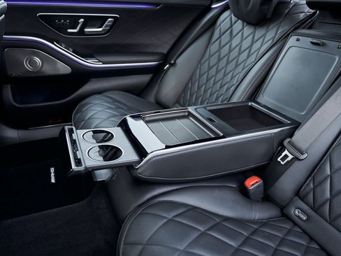 Used 2024 Mercedes-Benz S 580 4MATIC Sedan w/ AMG Line image 54