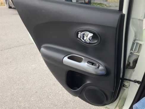 Used 2012 Nissan Juke SL image 27