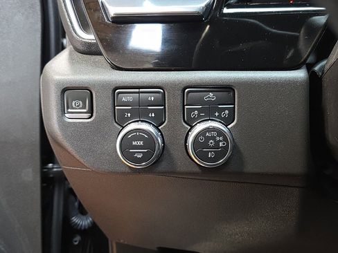 Used 2023 GMC Sierra 1500 Elevation image 30