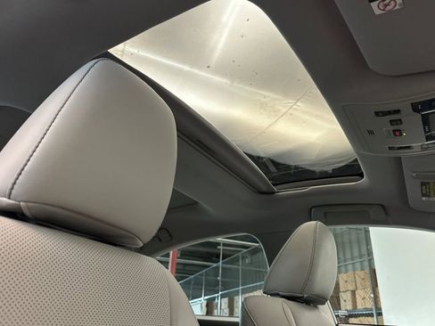 Used 2018 Lexus ES 350 w/ Navigation System Package FWD image 16