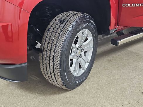 Used 2016 Chevrolet Colorado LT w/ LT Convenience Package image 36