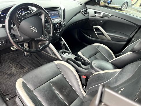 Used 2015 Hyundai Veloster Turbo w/ Option Group 04 image 8