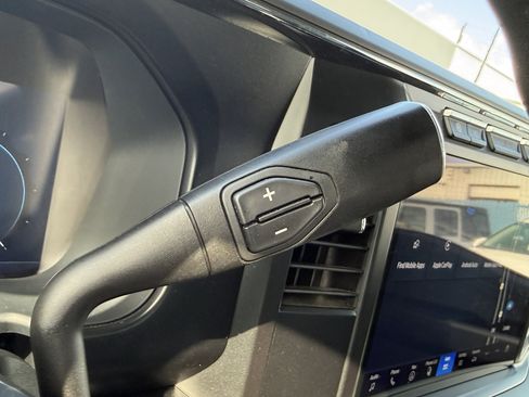 Used 2024 Ford F250 Lariat w/ Sport Appearance Package AWD/4WD image 22
