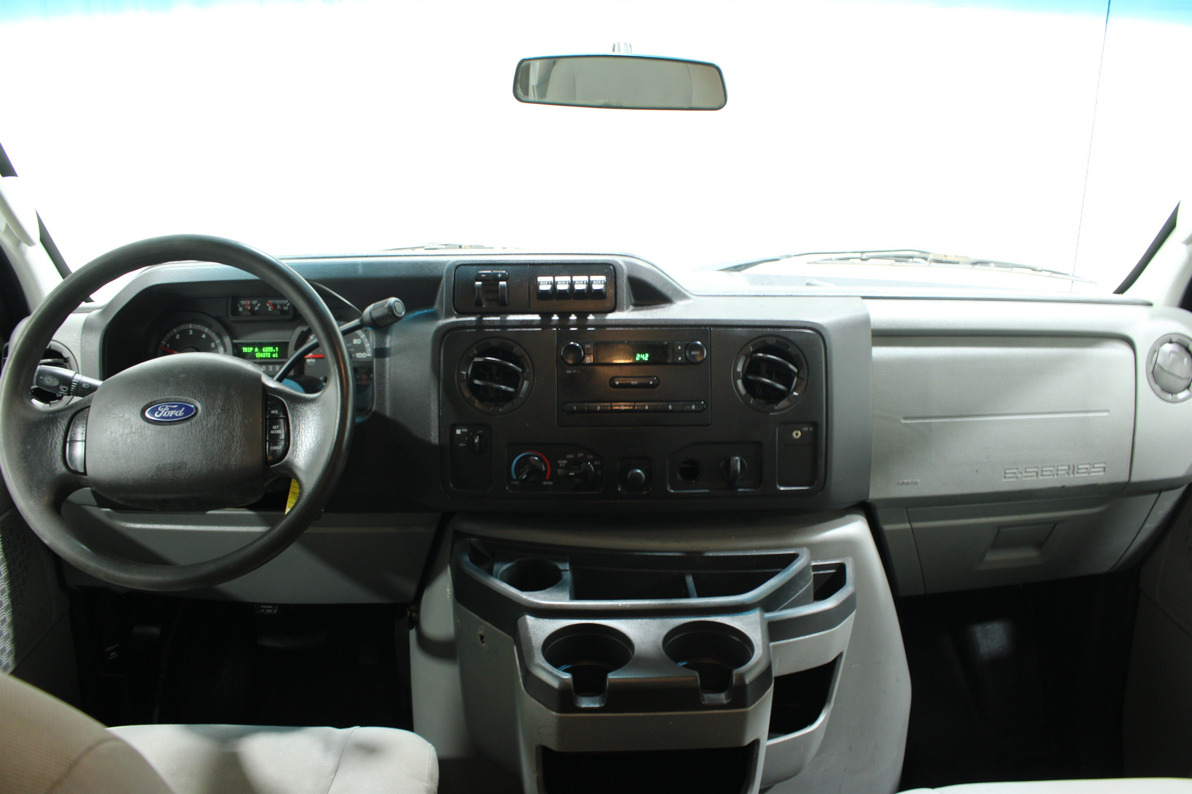 Used 2012 Ford E-350 and Econoline 350 Super Duty w/ PWR Locks & Windows Group RWD image 2