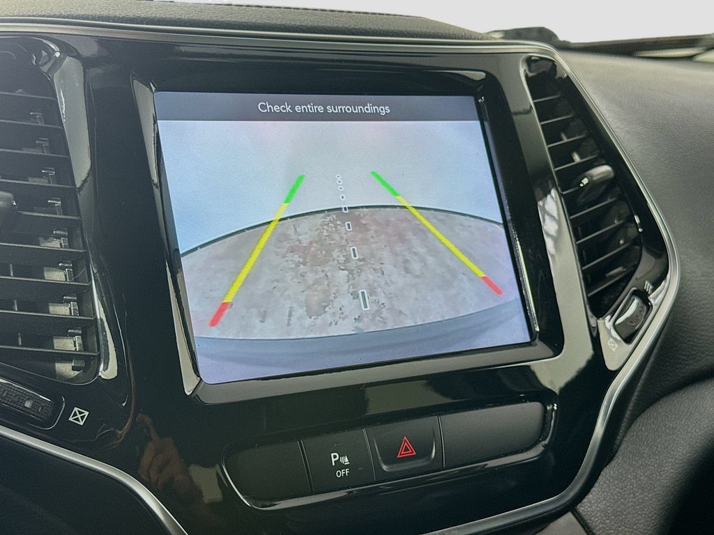 Used 2020 Jeep Cherokee Limited AWD/4WD image 15