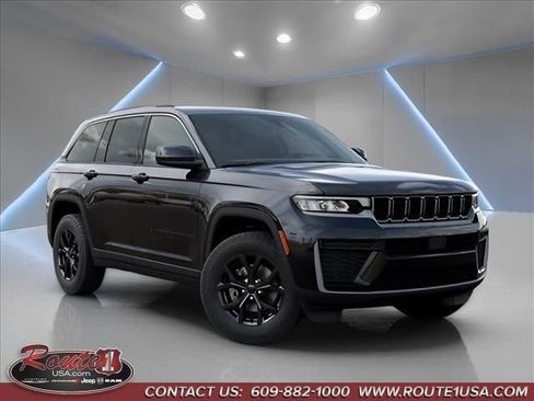 New 2026 Jeep Grand Cherokee Altitude AWD/4WD image 6