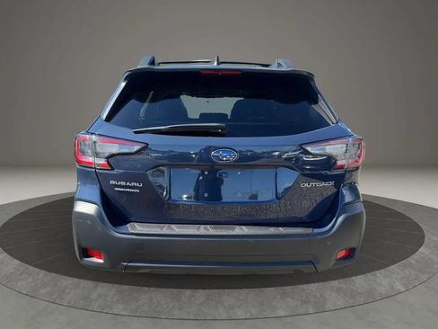 Used 2024 Subaru Outback Premium AWD/4WD image 6