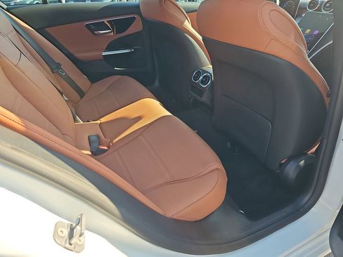 Used 2025 Mercedes-Benz C 300 Sedan image 15